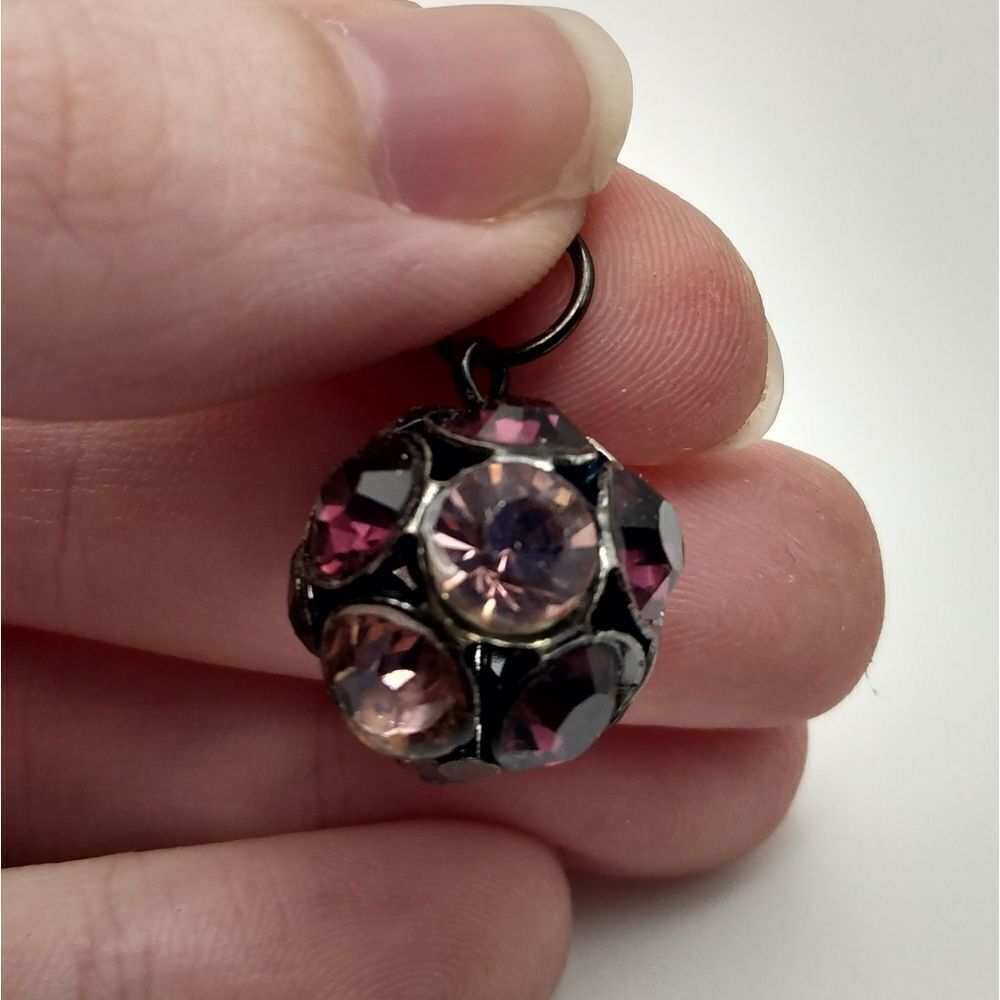 Lilac‎ sapphire faceted necklace pendant